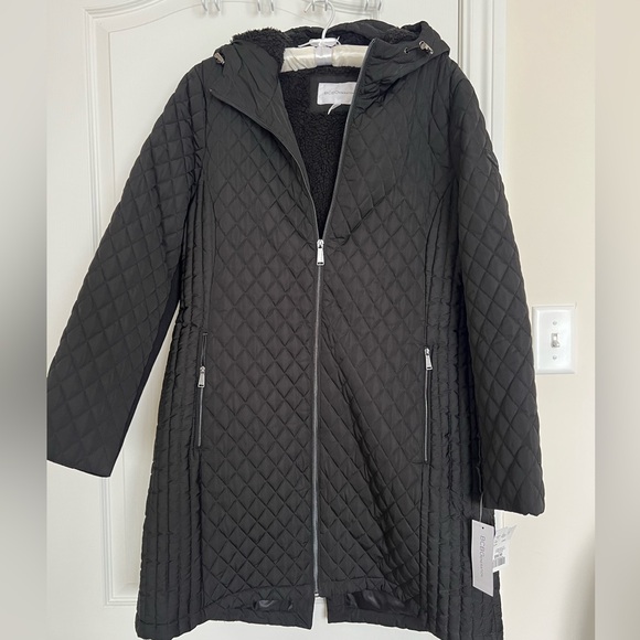 BCBGeneration Black Quilted Puffer Jacket - Picture 1 of 10